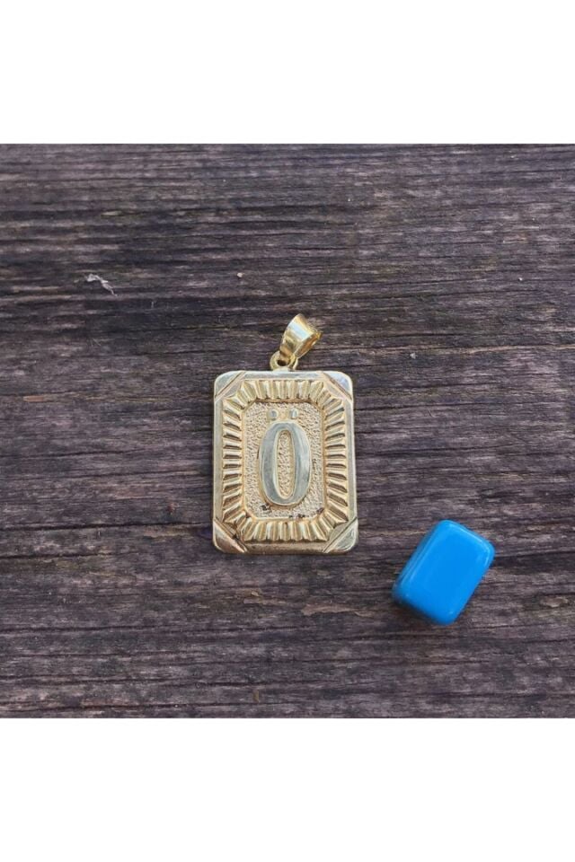 Ö Harfi Altın Kolye Ucu