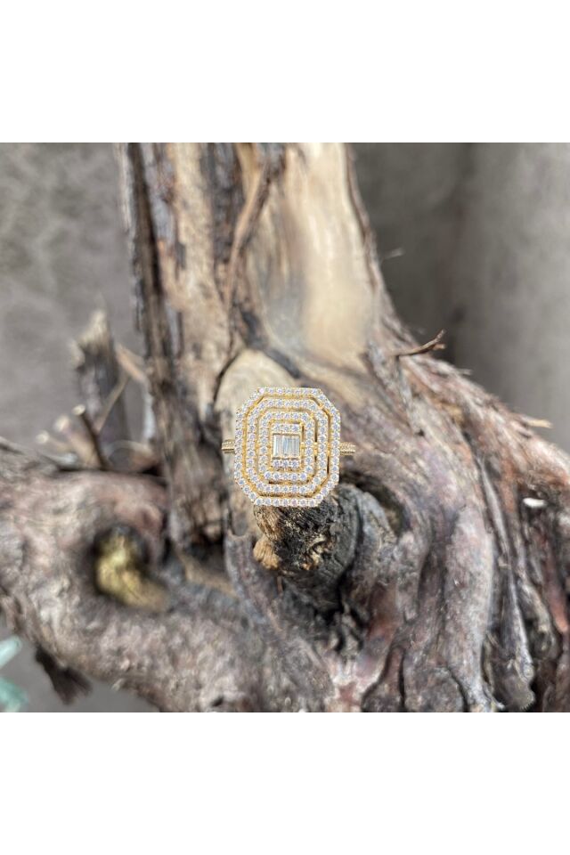 Altın baget yüzük