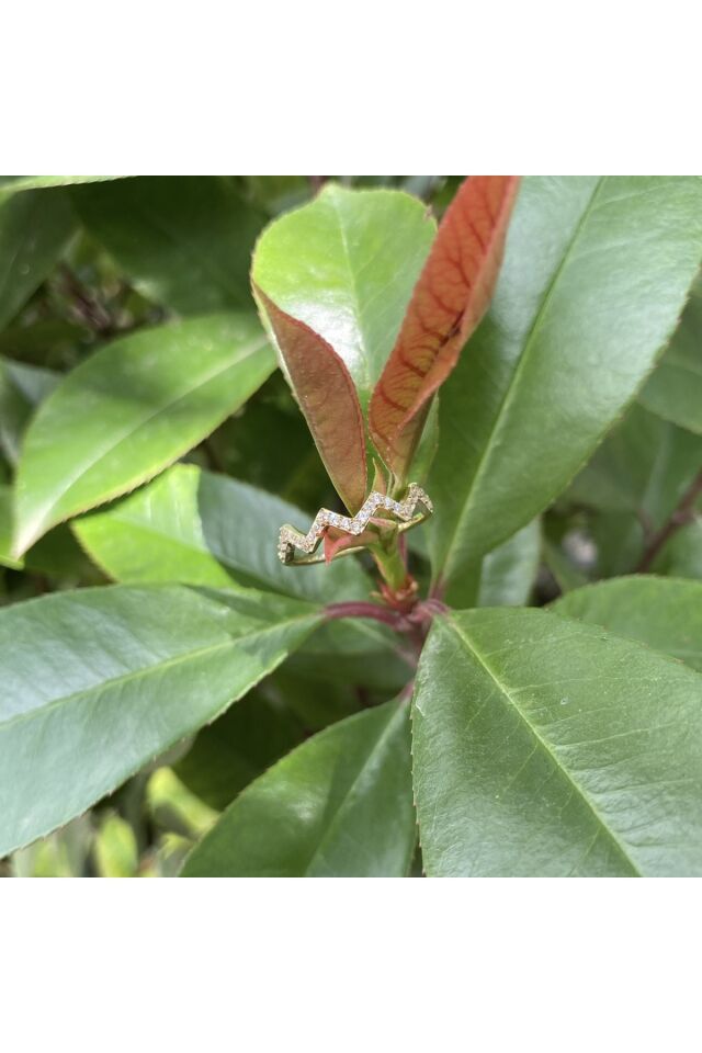 Zikzak altın yüzük