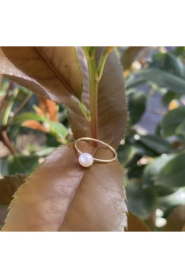 İnci altın yüzük