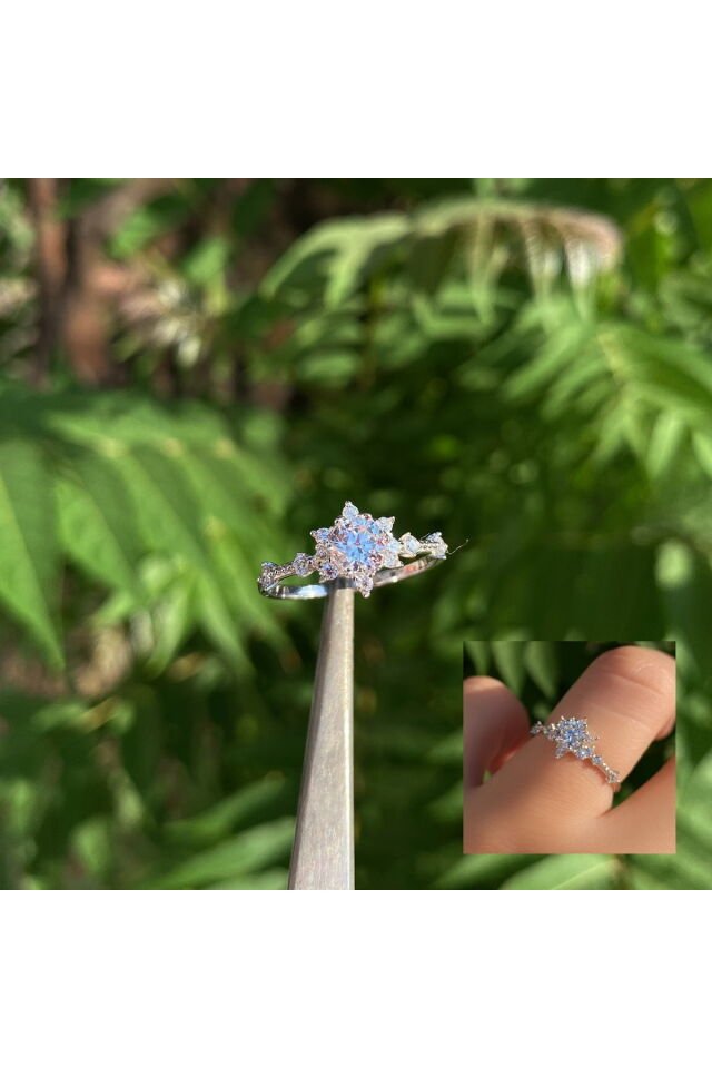 Beyaz altın lotus tektaş yüzük